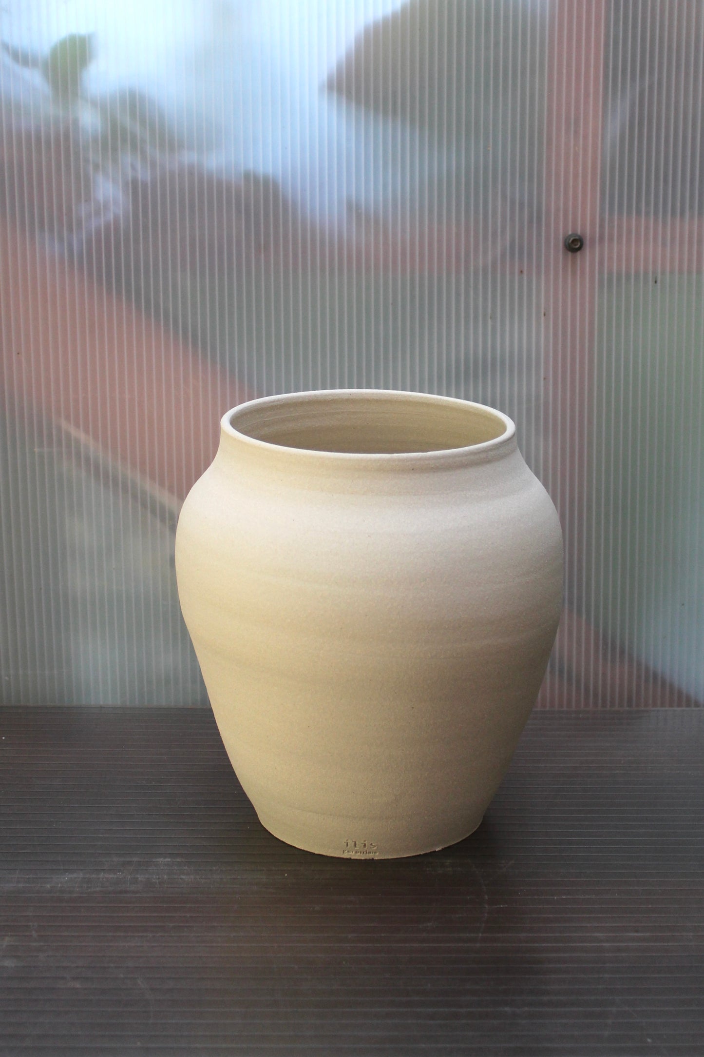 Stoneware Planter no. 070